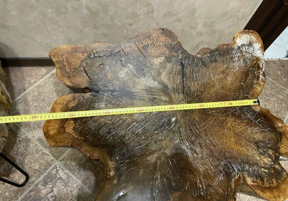 Журнальний столик