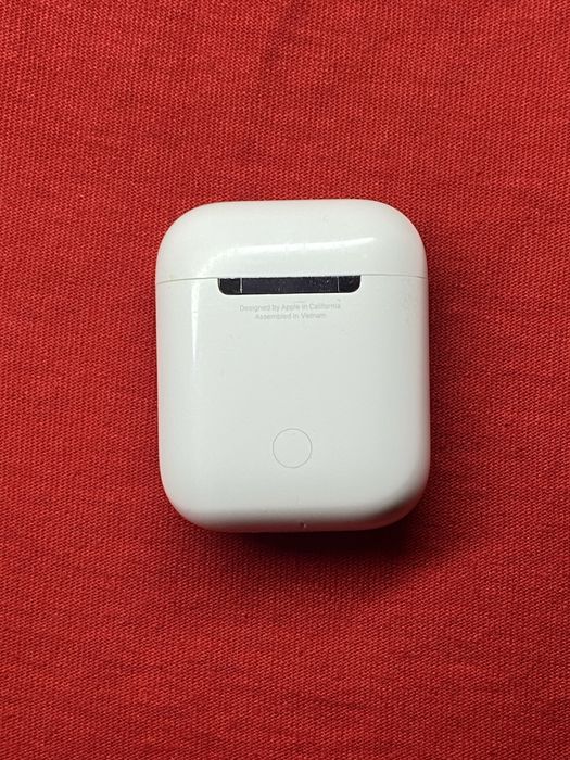 Airpods A2031 кейс і правий навушник
