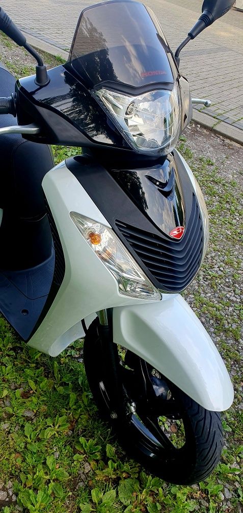 SH 125 cbs kat B niski przebieg podobny do x max 125 x 8 125 vespa 125