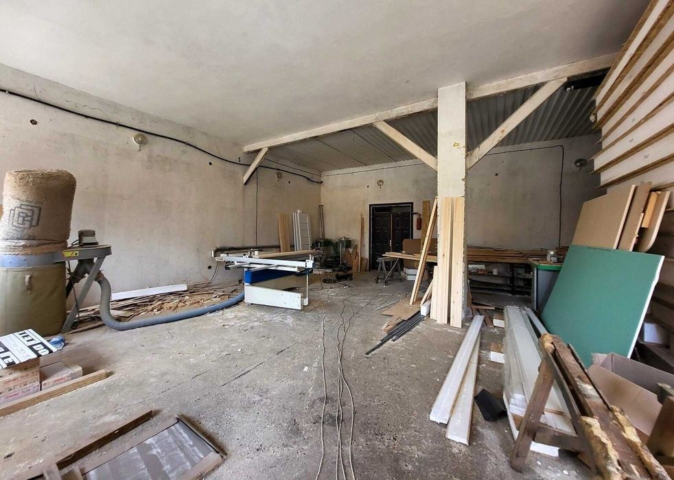 Продаж комерційного приміщення на вул. Будівельна