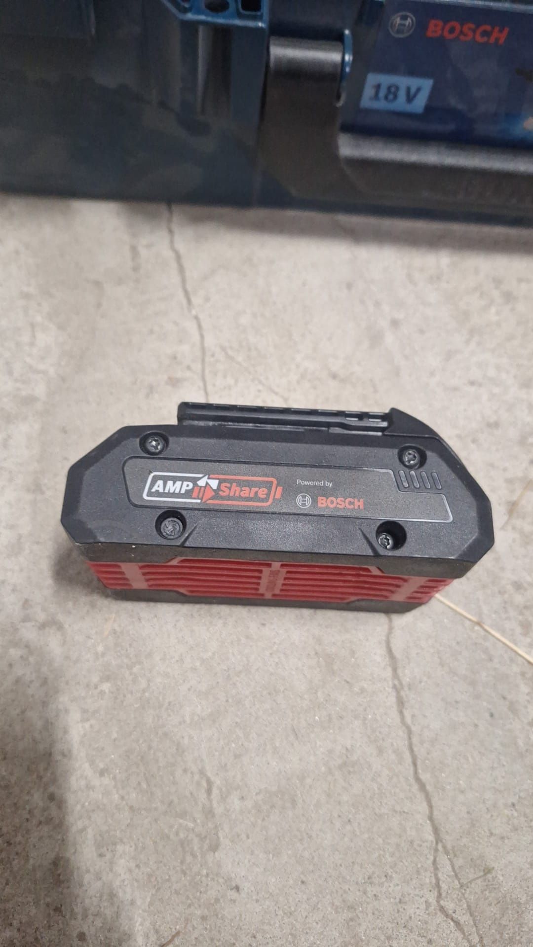 Zestaw Wkrętarka akumulatorowa Bosch GSR 18V-110C. 110Nm