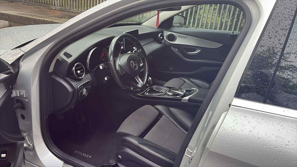 C220 avantgard 170cv só com 188 mil km