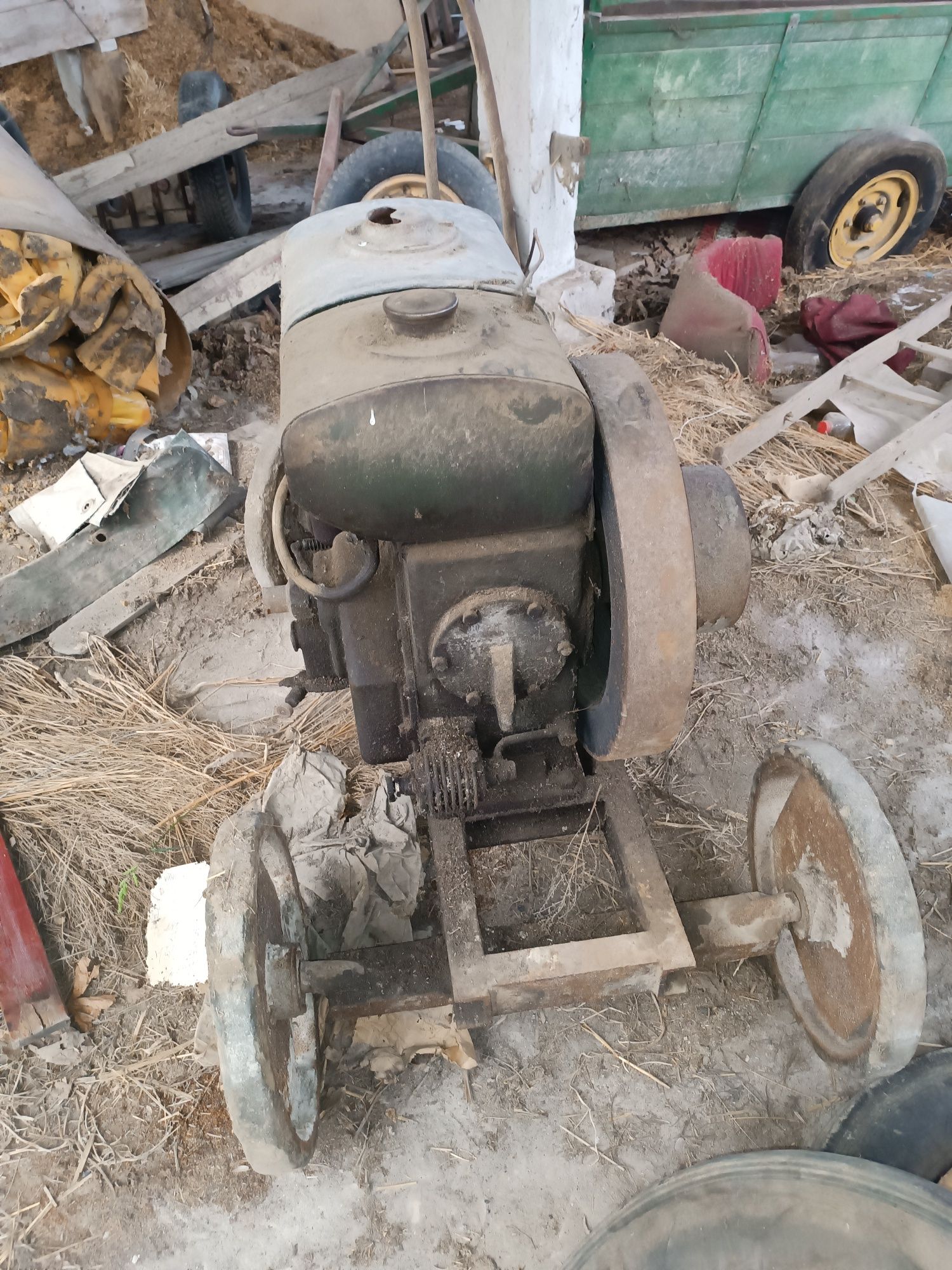 Silnik stacjonarny ES S320 esiak