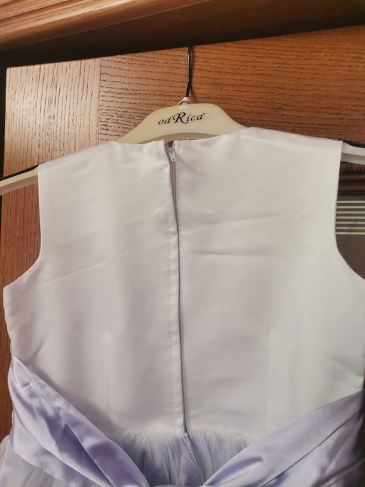 Святкова сукня для дівчинки 6-7 років