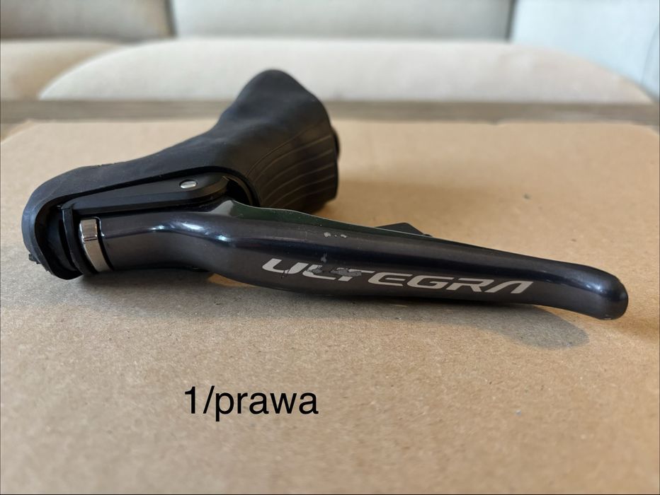 Klamkomametki Ultrgra di2 ST-R8070 prawe 2x11