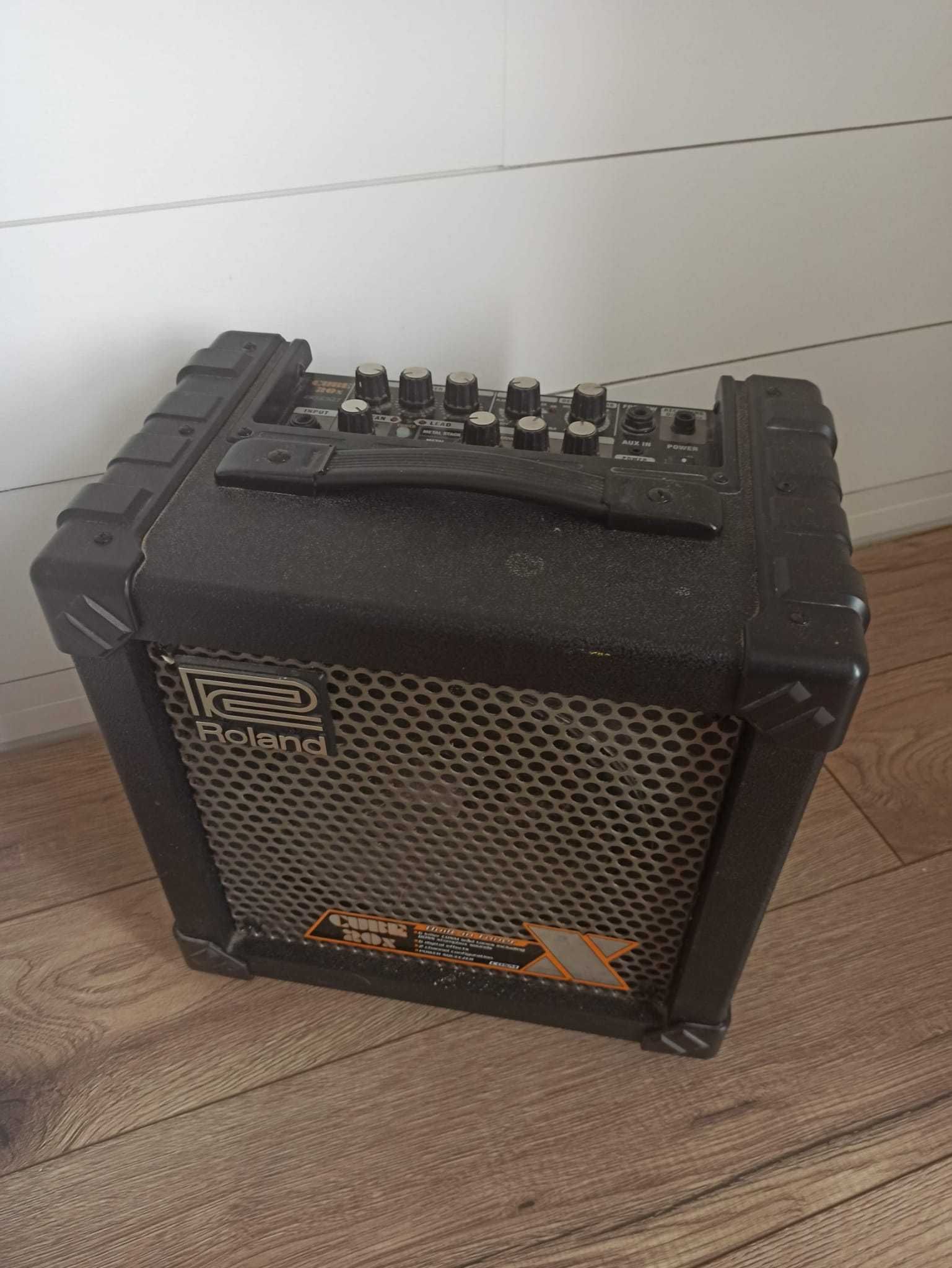 Gitara Jackson JS30 Dinky + Roland Cube 20-X + stojak + przewód