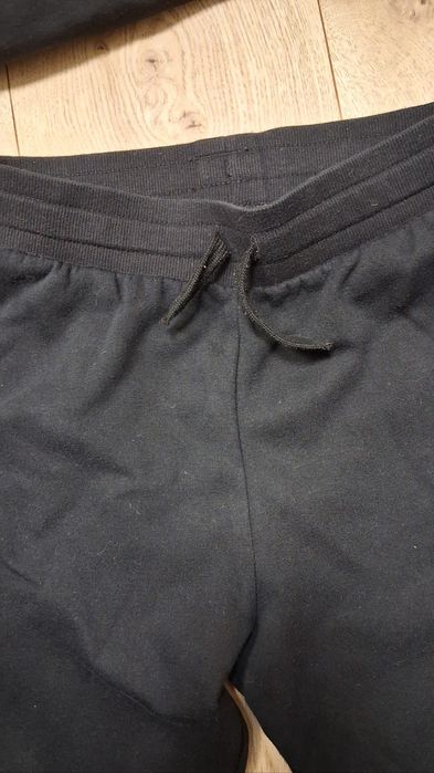 Класний костюм на флісі  чорного кольору , унісекс д