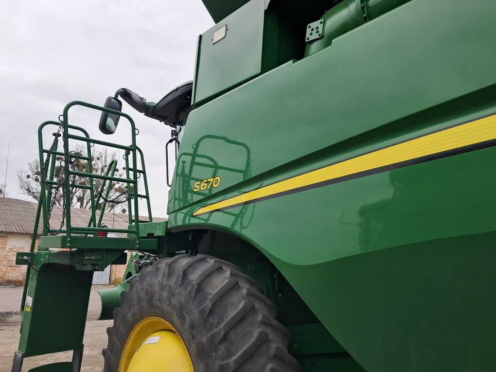 Джон дір S670 2015 року випуску