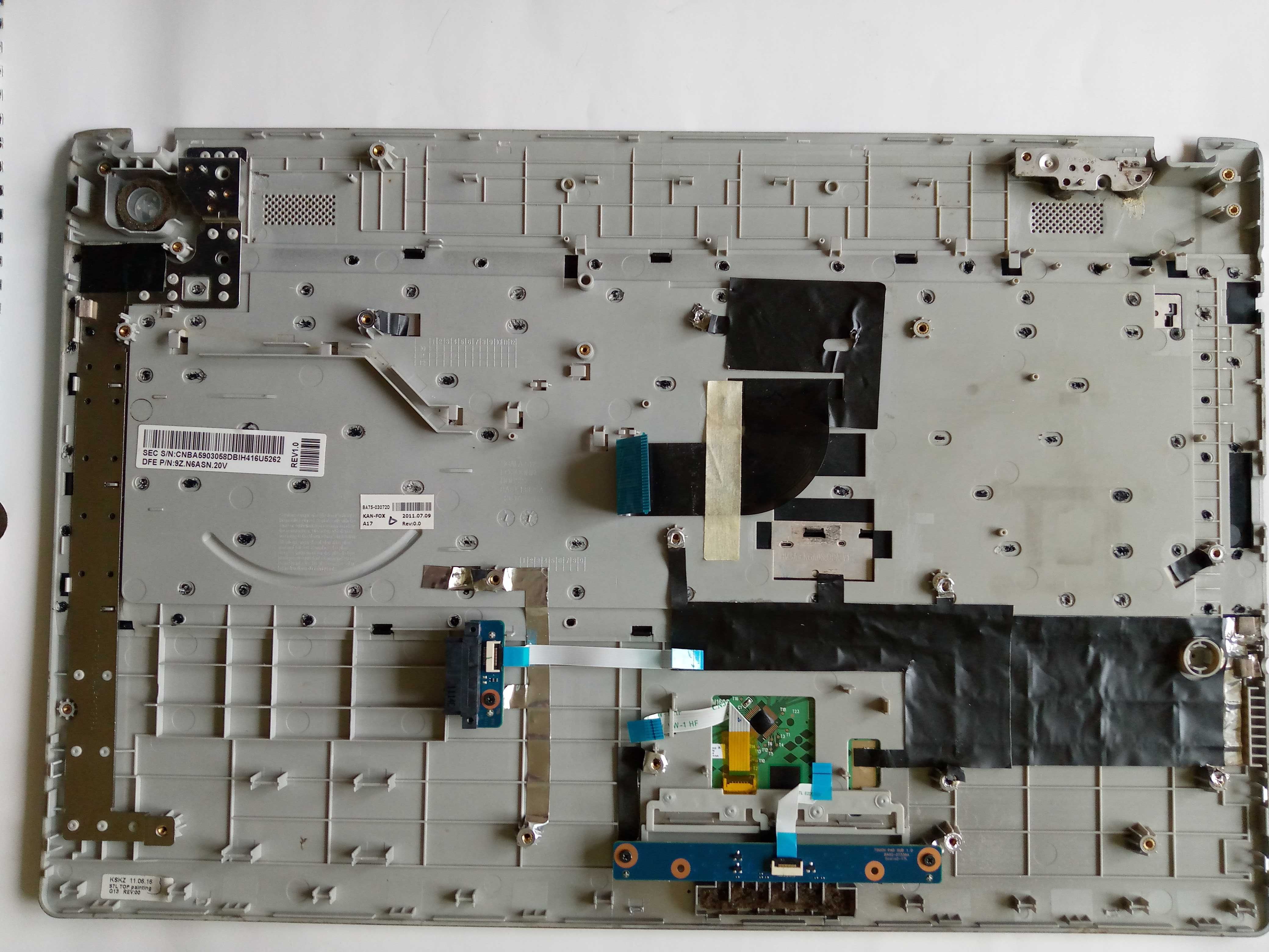 Рабочий стол с клавиатурой samsung RV709 (718;720)