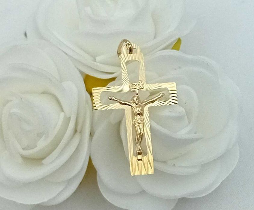 Złota przywieszka Wisiorek Krzyż Krzyżyk diamentowany 585/Fajne Okazje