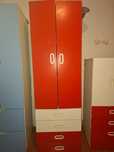 Almira very good condition. Looks like a new