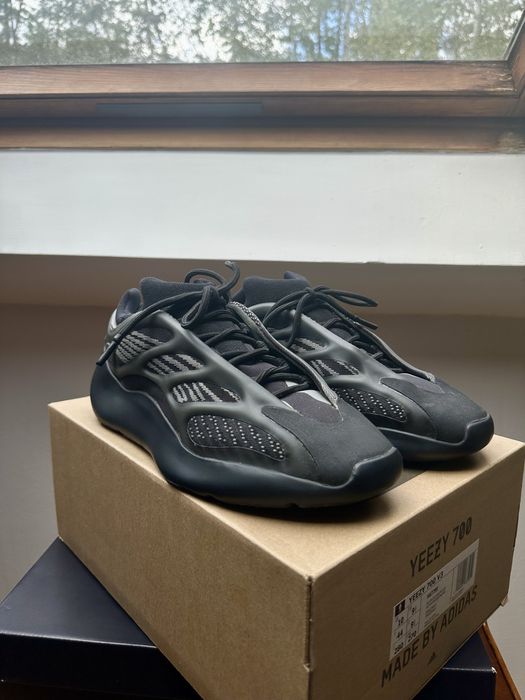 Adidas Yeezy 700 V3 Alvah r. 44 stan idealny