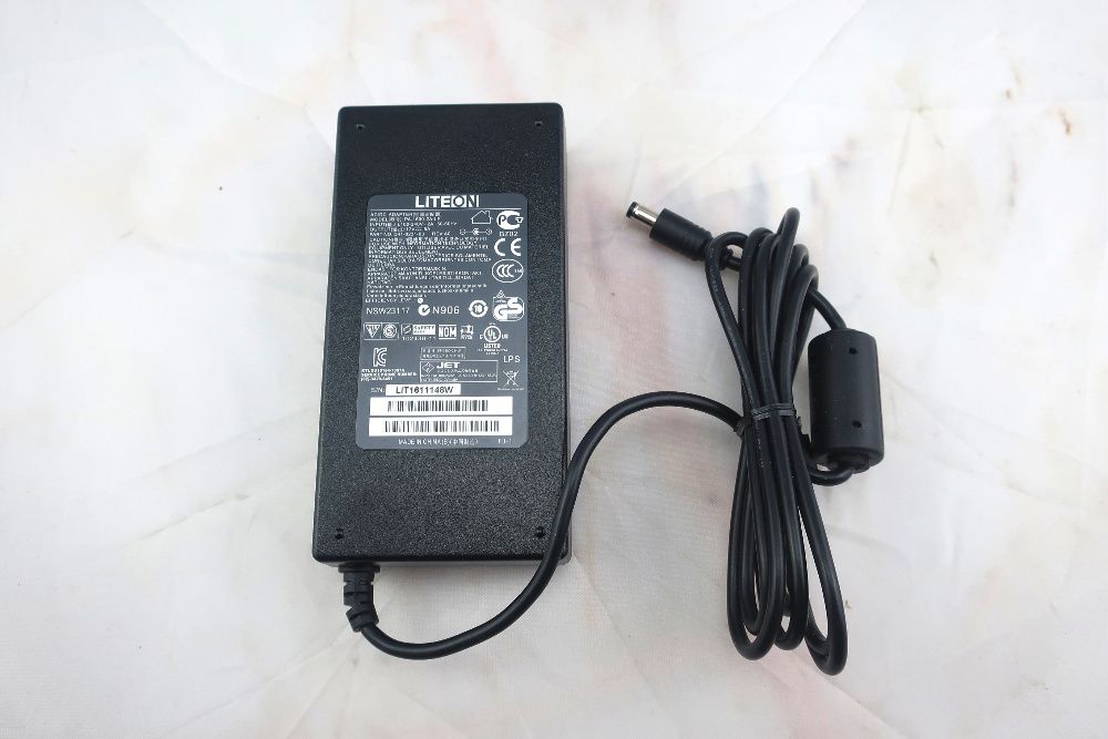 Transformador portatil LITEON PA-1600-2A- LF 12V-5A novo