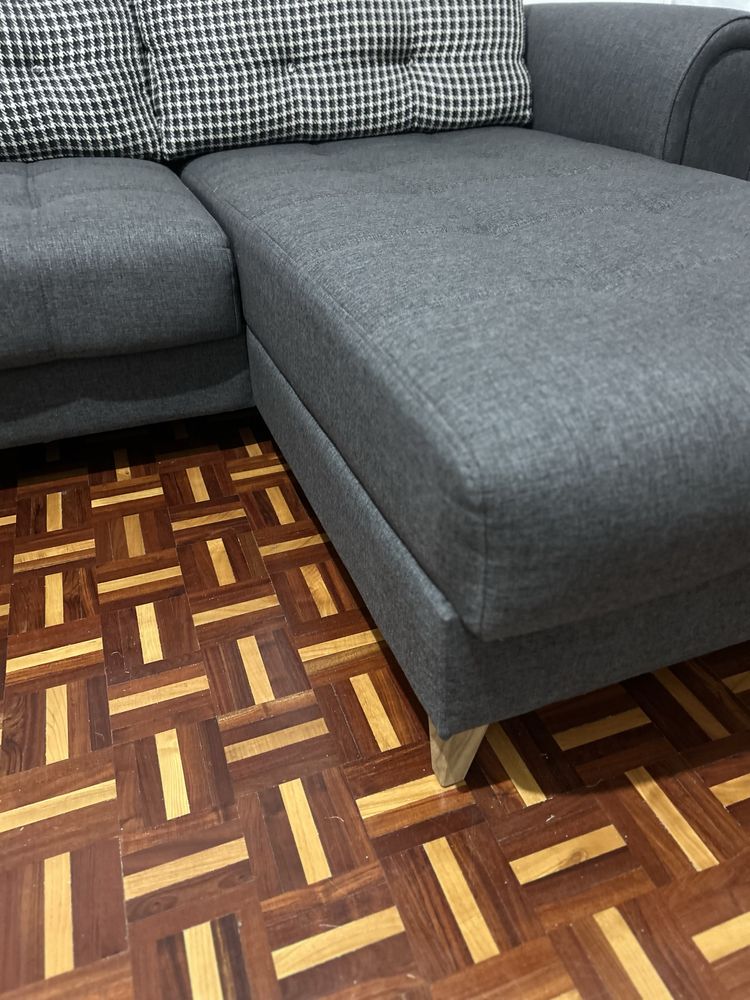 sofa-cama chaise longue com arrumação