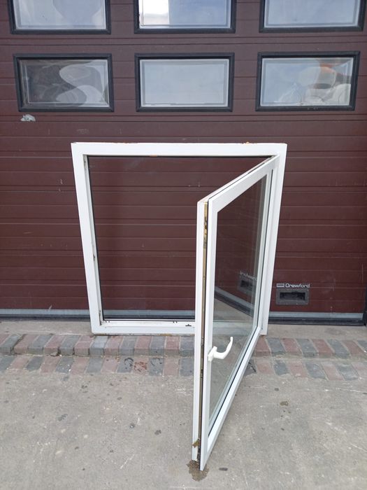 Okna 131x138 okno pcv Niemieckie DOWÓZ CAŁY KRAJ