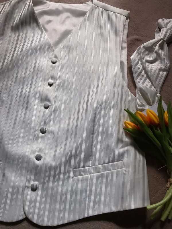 Kamizelka vintage ślubna jasny ecru ozdobna poszetka krawat L
