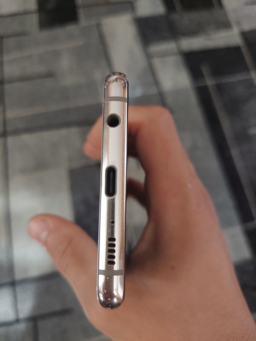Samsung galaxy S10 plus 8/512 duos
