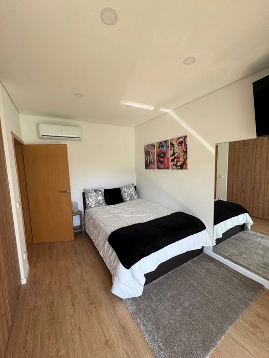 Quartos FEMININOS para arrendar Porto