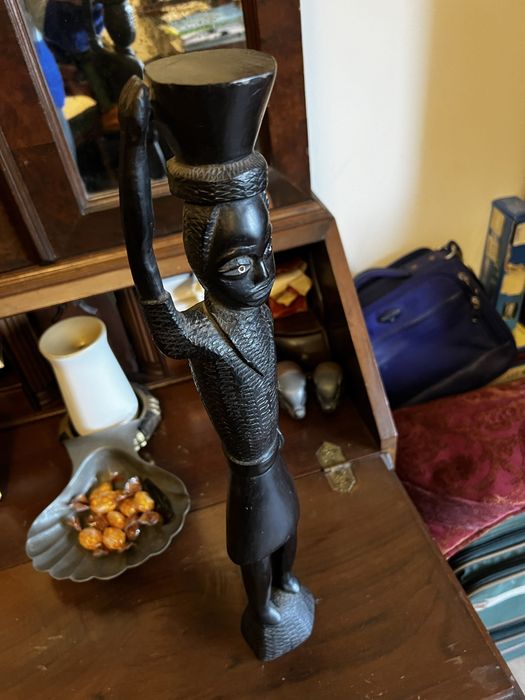 Estatua de pau preto Moçambique