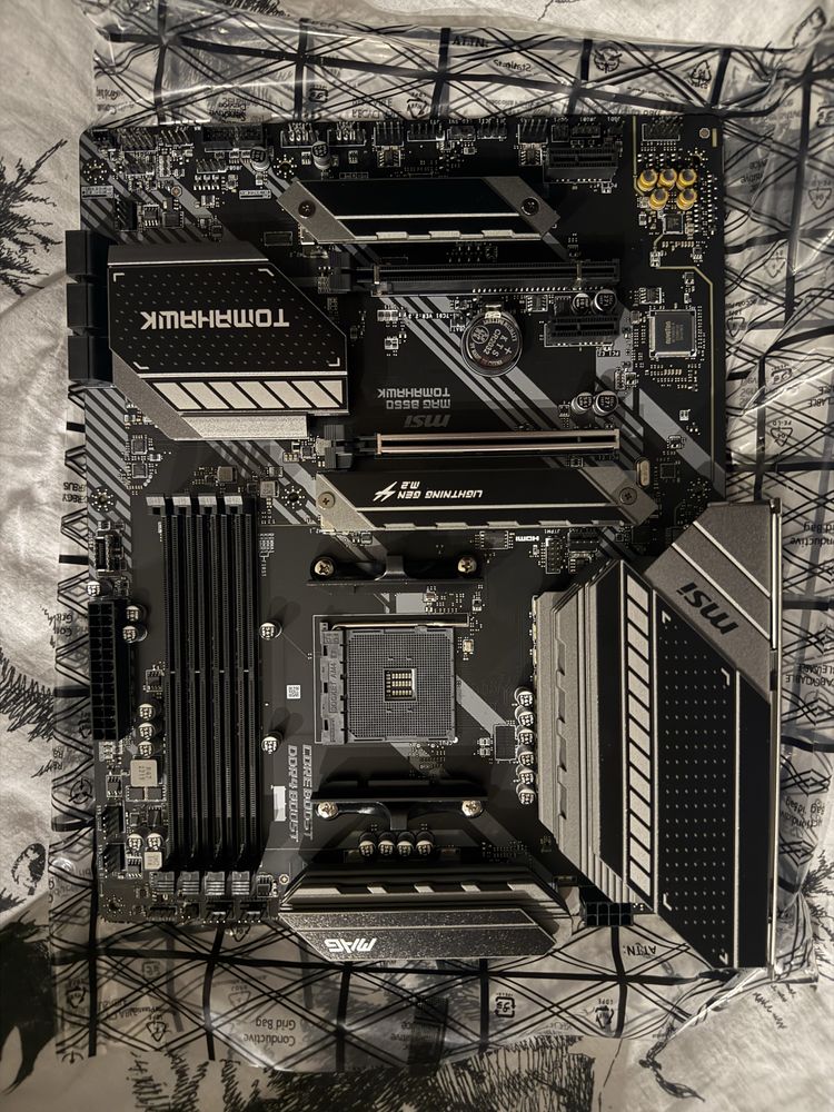 Msi mag B550 Tomahawk