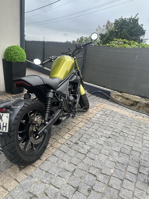 Mota zontes 125c com 900km, da para andar com carta de carro