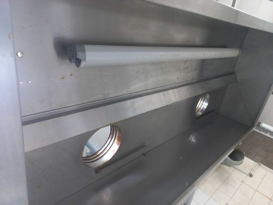 Wyciąg gastronomiczny.  2 szt  210cm+136cm