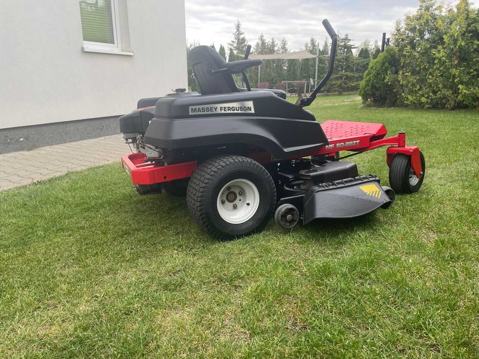 Kosiarka o zerowym promieniu skrętu Massey Ferguson MF 50-22zt