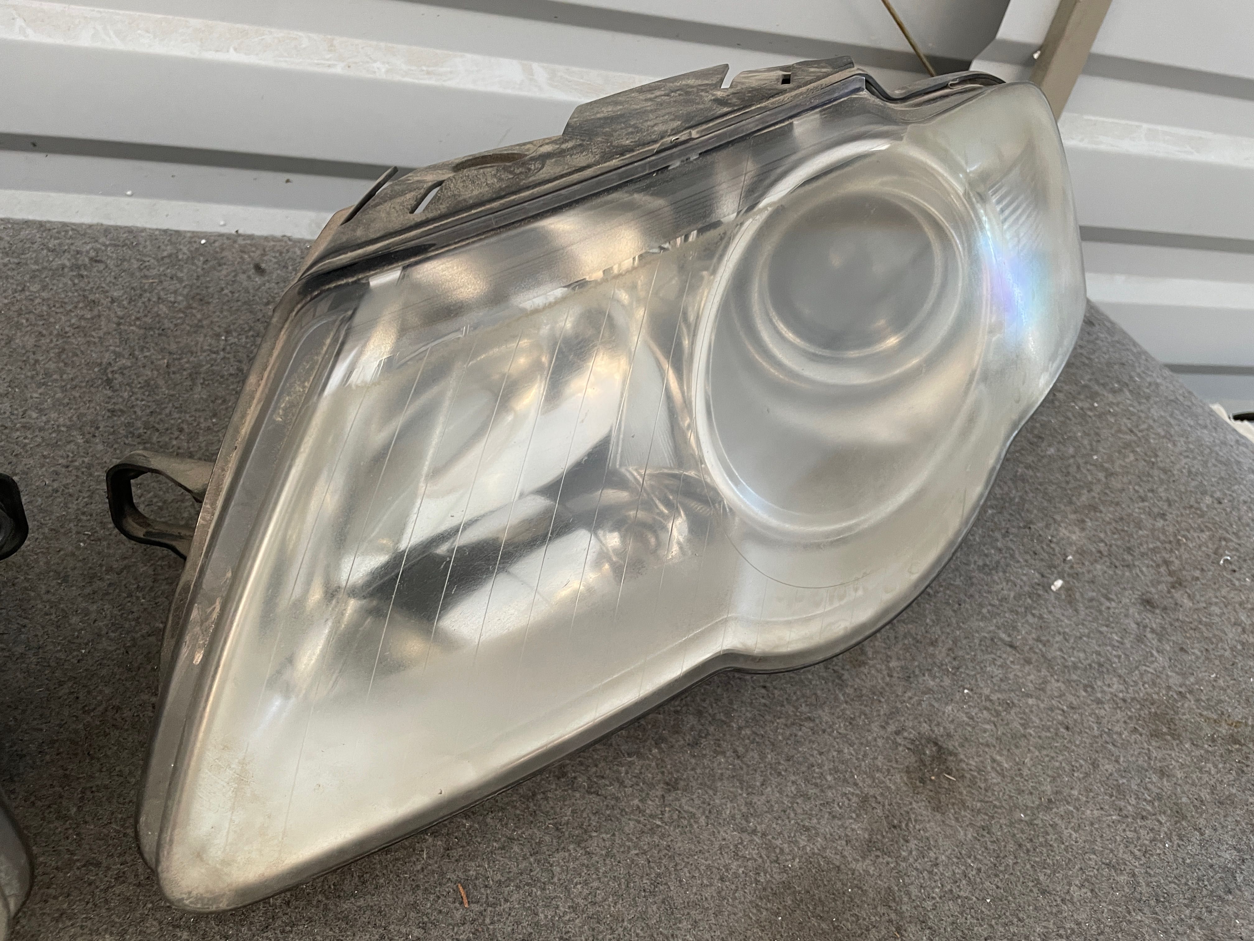 VW Passat B6 lampa zwykła prawa lewa