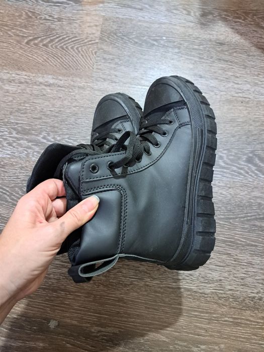 Черевики осінні жіночі