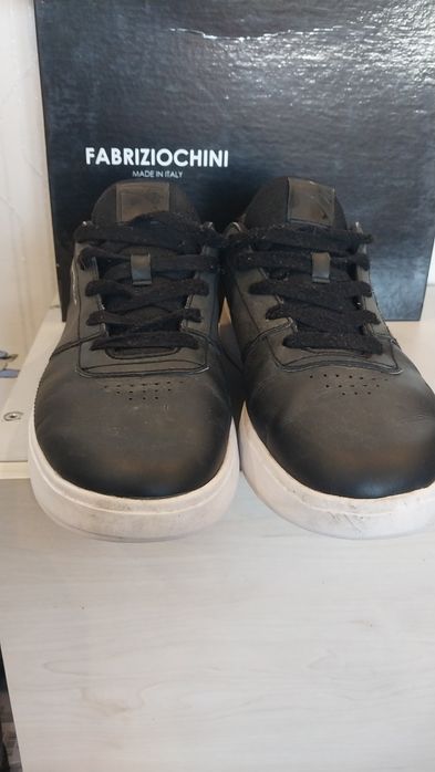 Продам мужские осенние кроссовки  Сникерсы Anta