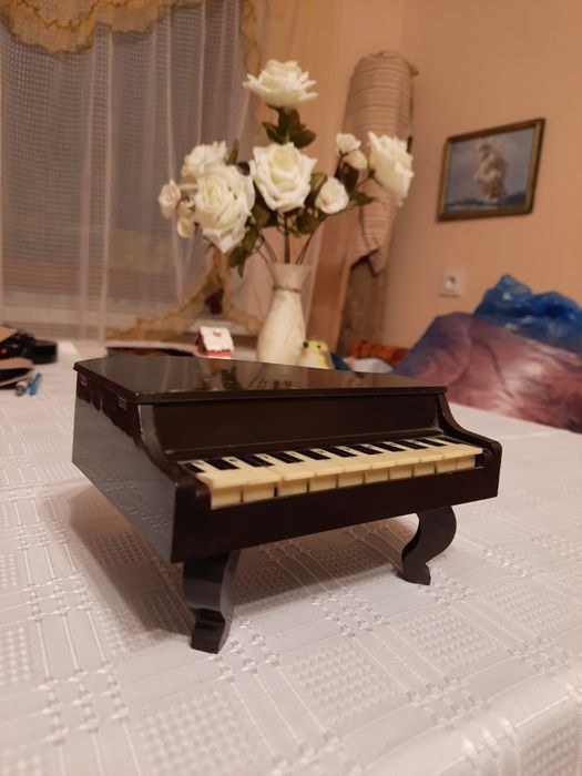 Pianino zabawka z Prl