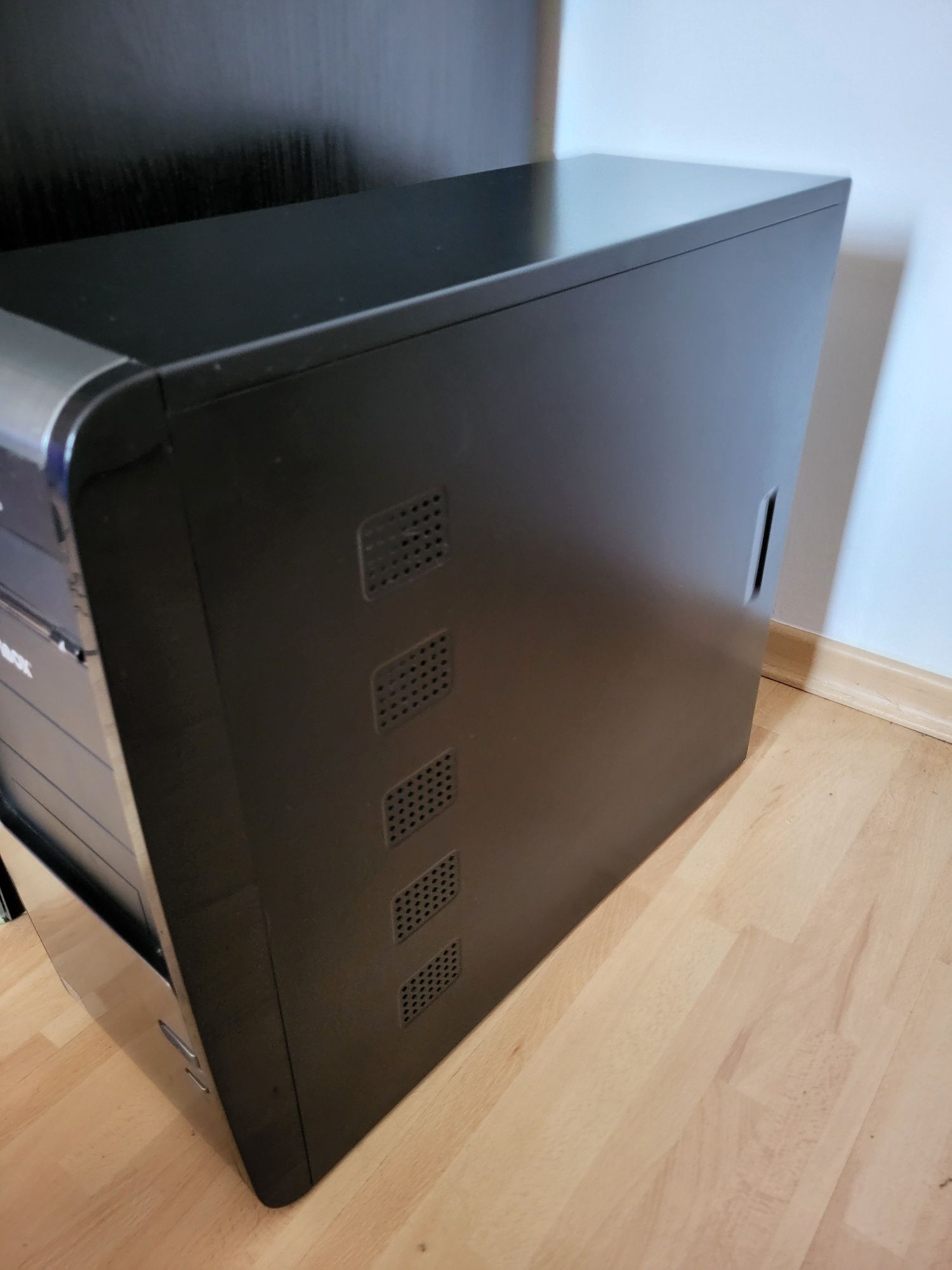 Komputer stacjonarny PC GRY/PRACA, Intel I5, GTX 650 TI