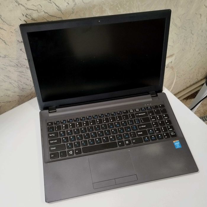 Ноутбук System76 Gazelle | 4 ядра Core i7 | 8/120 SSD | батарея 2 часа