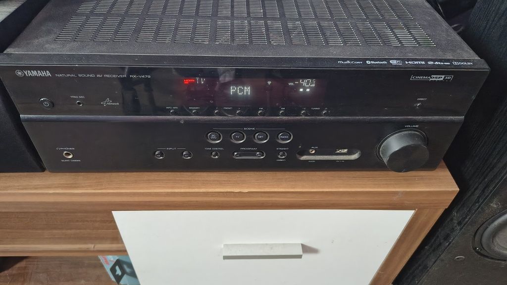 Yamaha RX v479 Amplituner kina domowego