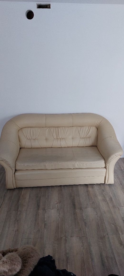 Sofa rozkładana dwu osobowa