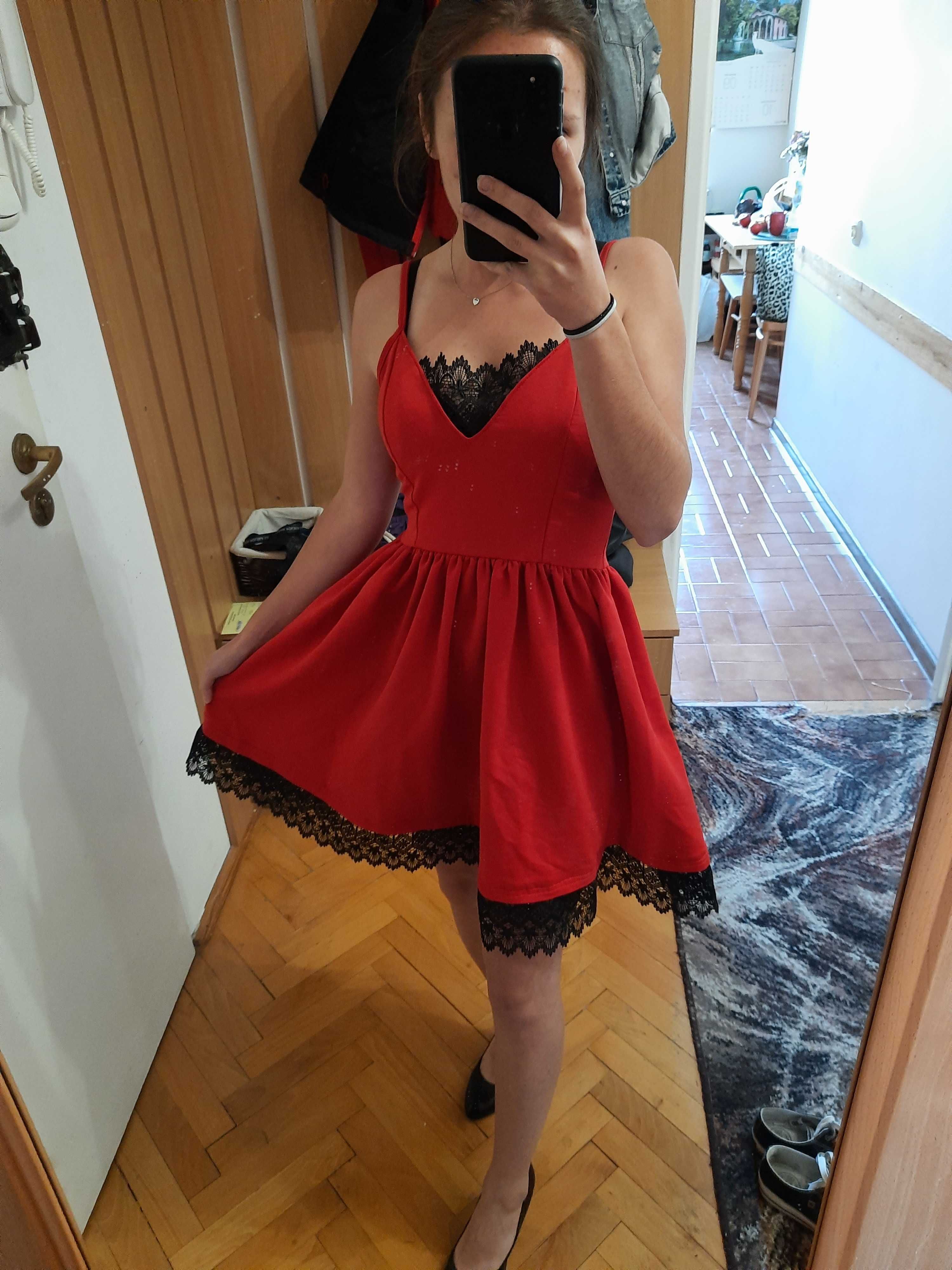 Sukienka czerwona  koronka Cinamoon