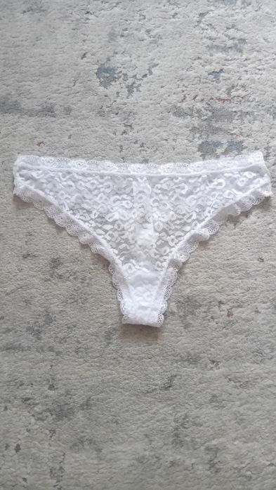 Stringi koronka nowe