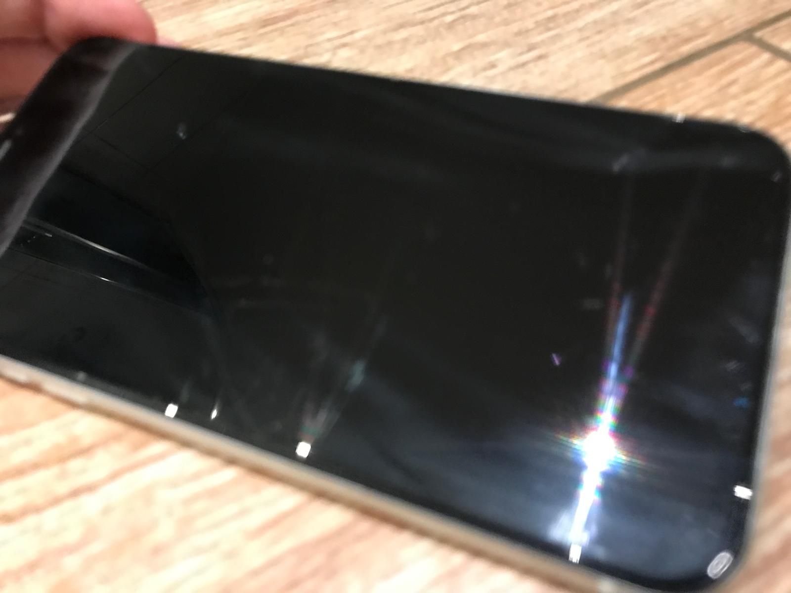 IPhone xr uszkodzony 64gb