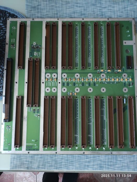 Плата з позолотою