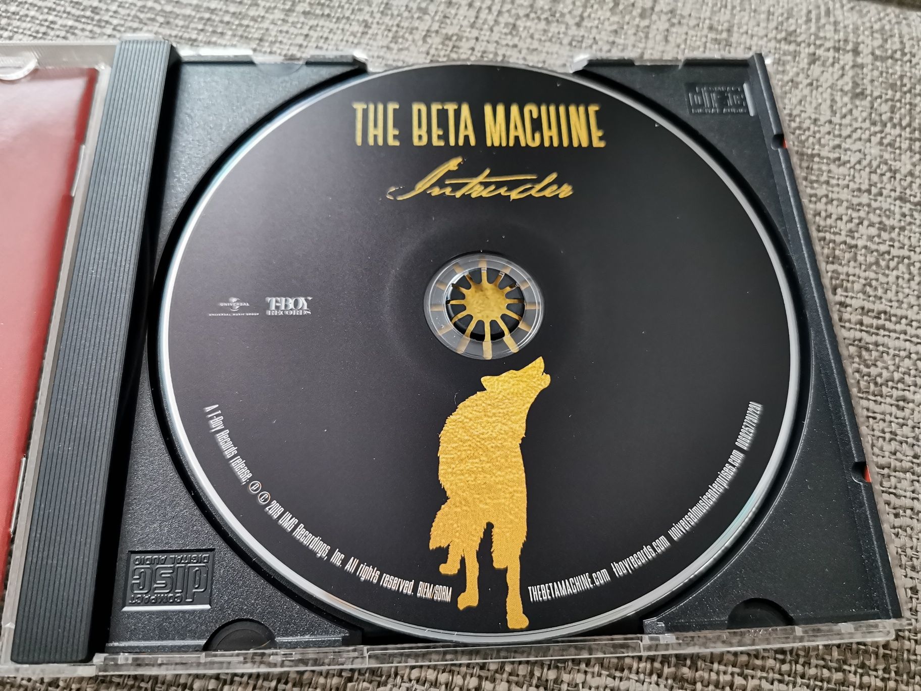 The Beta Machine - Intruder cd