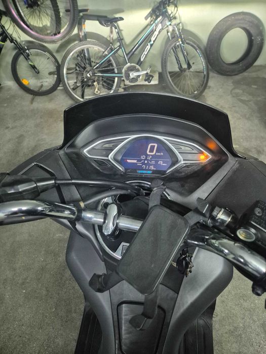 PCX 2020 com 7200km e muitos extras