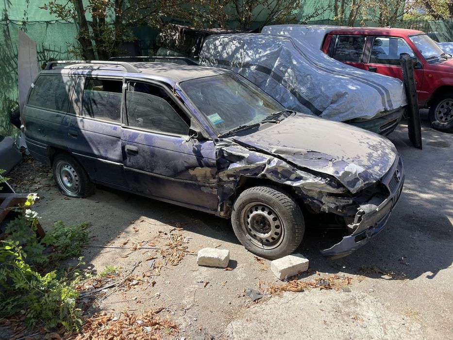 Двері від універсалу Opel Astra F