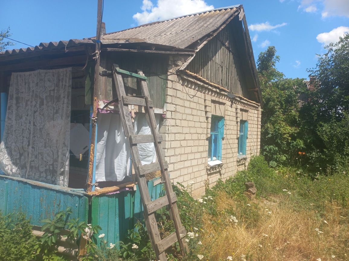 Продам будиночок в Мар'янівці разом з сонячною станцією.Дом Марьяновка