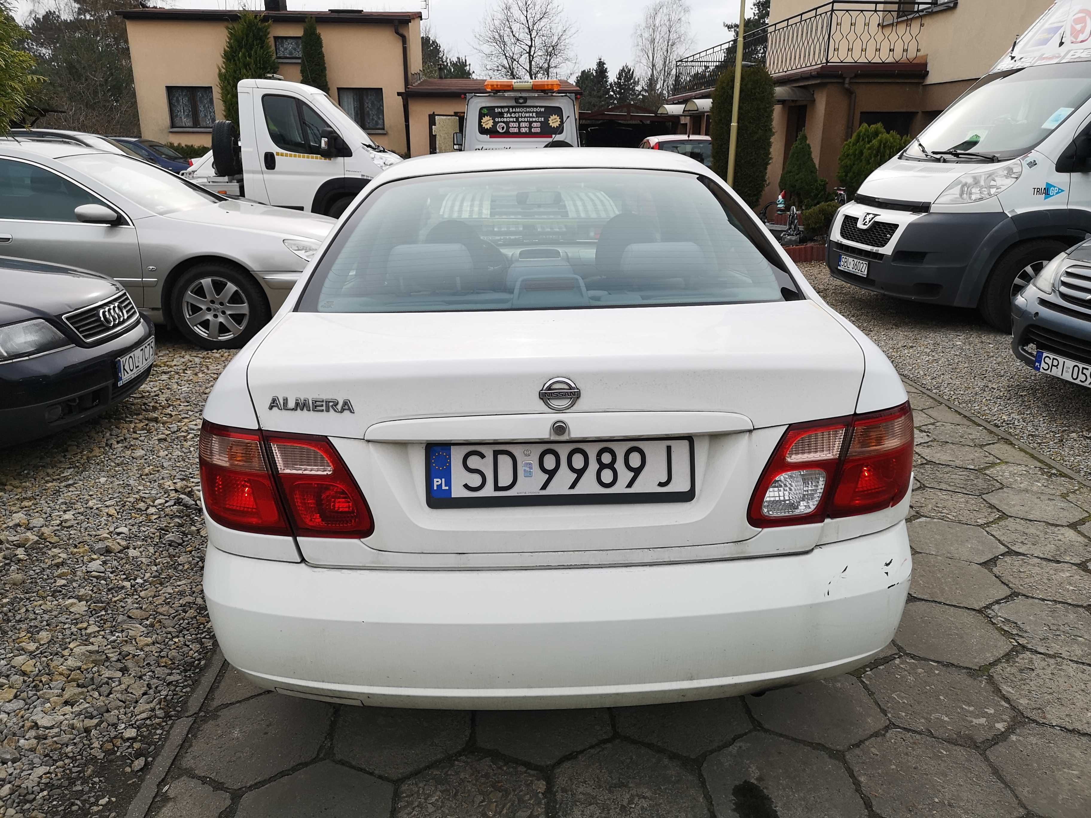 nissan almera 1,5 benzyna