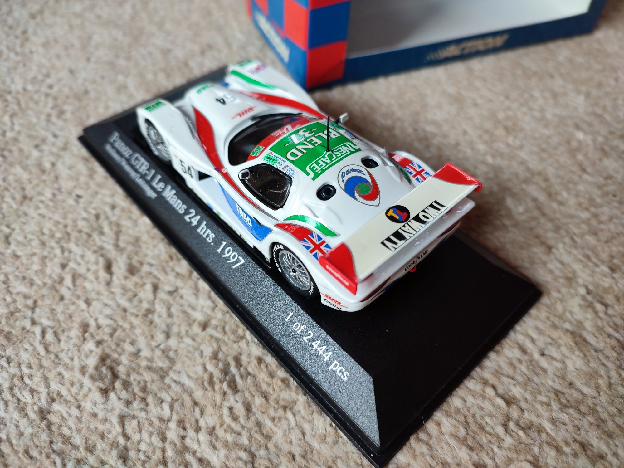 Panoz GTR-1 Le Mans 97, model kolekcjonerski w skali 1:43, nie używany