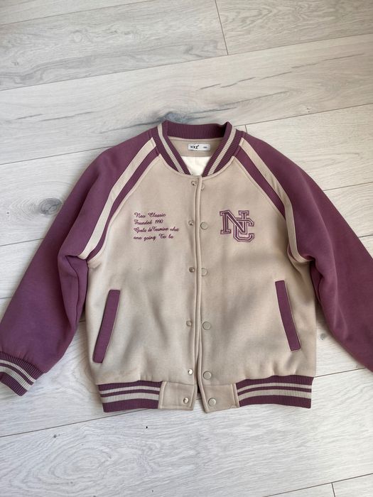 Продам бомпер кофту теплу,134-140