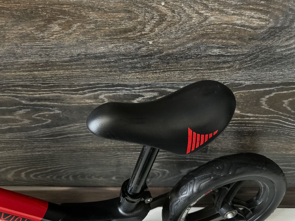 Біговел (велобіг) Movino 12" Magnesium Pro Special Edition (black-red)