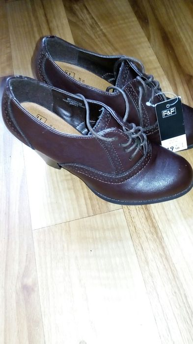 Buty damskie trzewiki 38