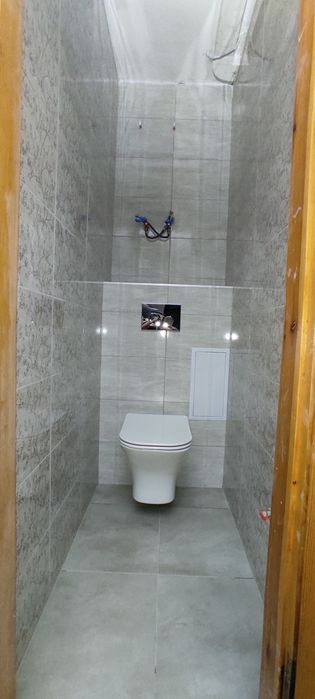 Укладання плитки швидко, надійно та якісно.  Плиточні роботи під ключ.