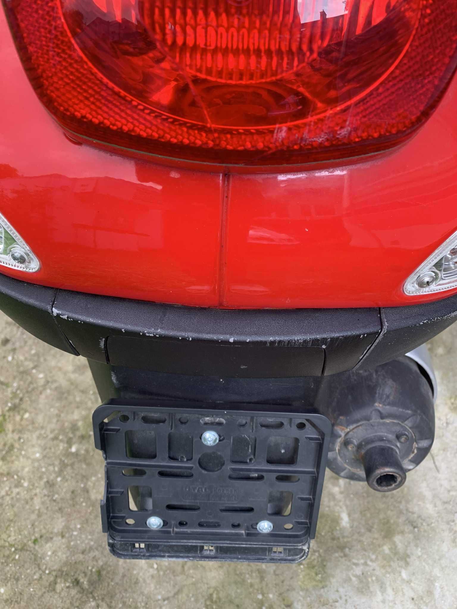 Skuter Vespa Piaggio LX50